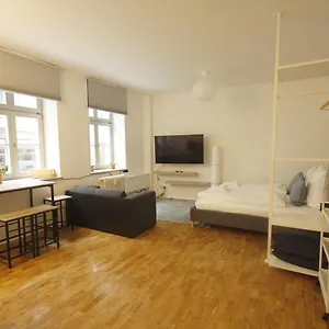 Nuvoom Workation, Highspeed Internet, Zentral In Der Dresdner Innenstadt Apartment